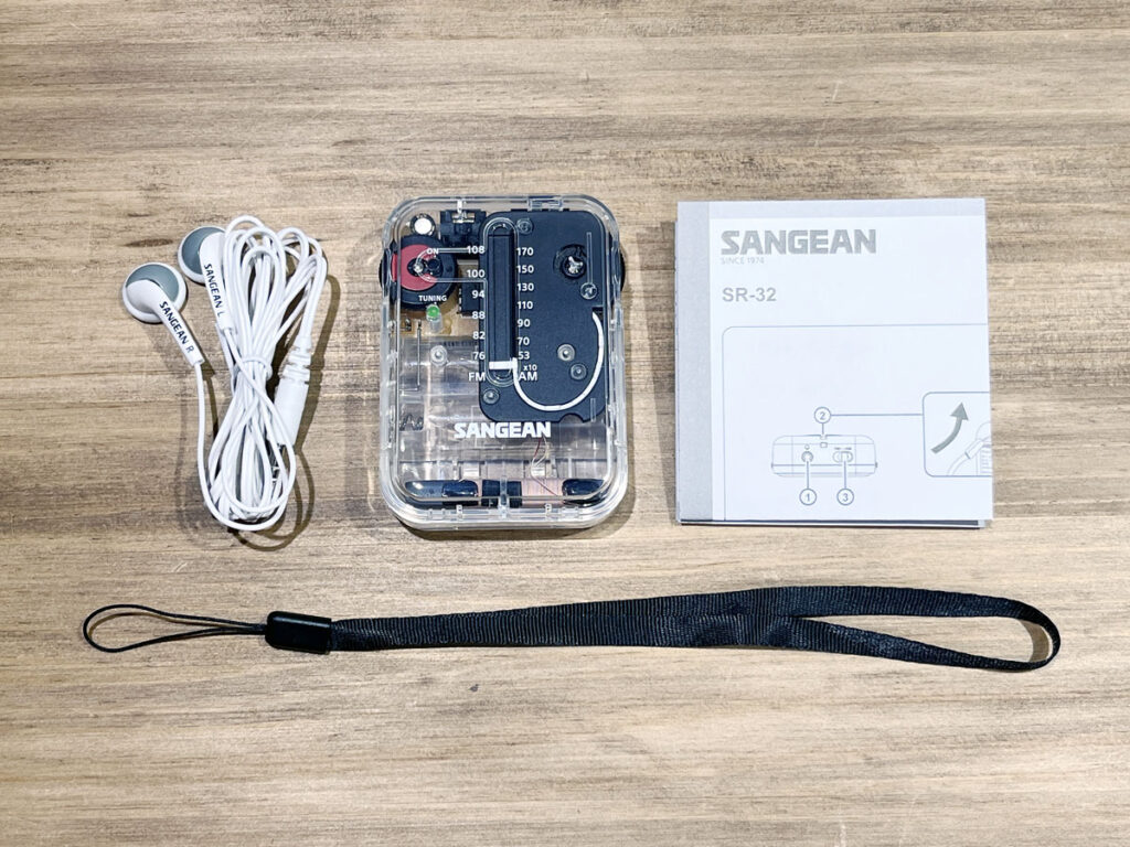SANGEAN ポータブルラジオ SR-32：付属品