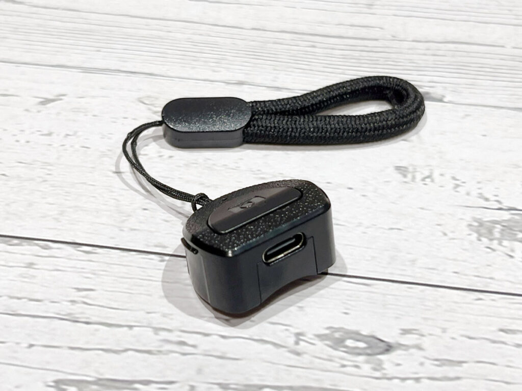 「P15MINI」シャッターボタンはType-Cケーブルで充電可能