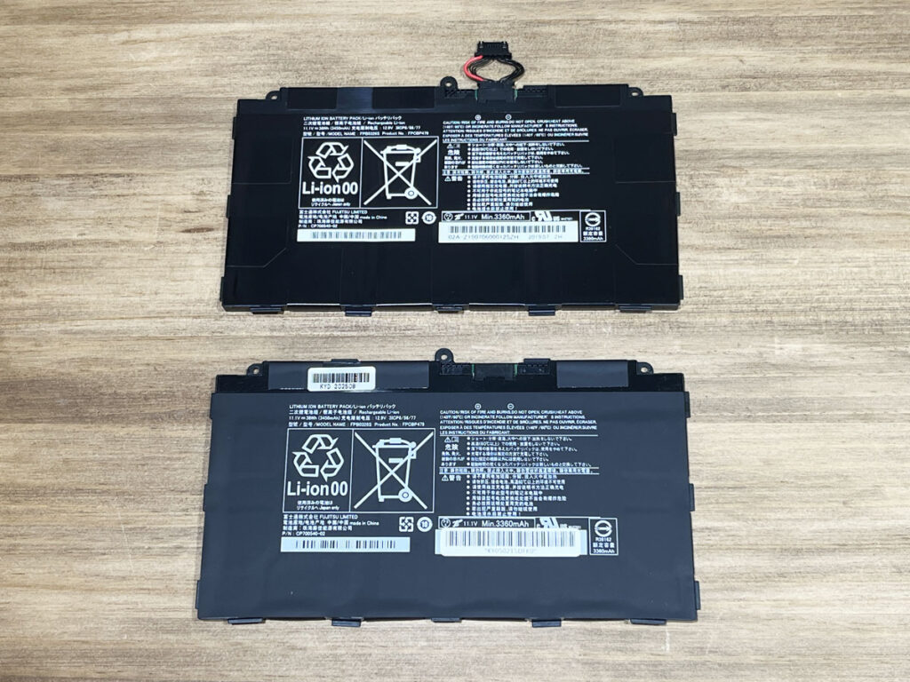 ARROWS Tab Q739/AB バッテリー交換：新旧バッテリー比較