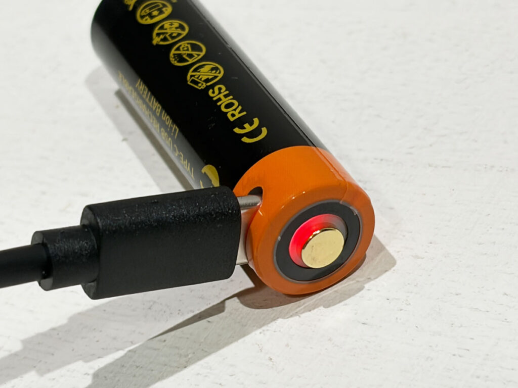 SOFIRN「ST10」14500バッテリーに直接充電