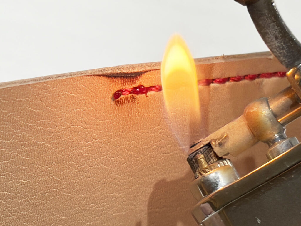 ライターだと銀面を焦がしてしまうことがある