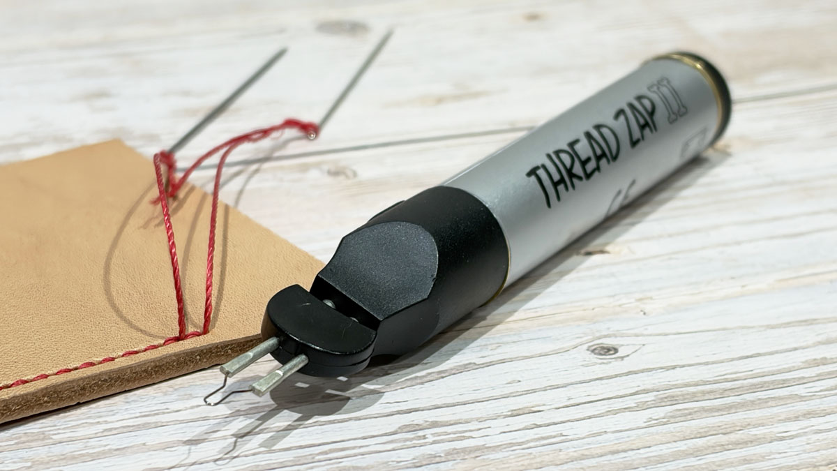 レザークラフトの糸始末にはコレ！スレッドザップ2の使い方と失敗しないコツ