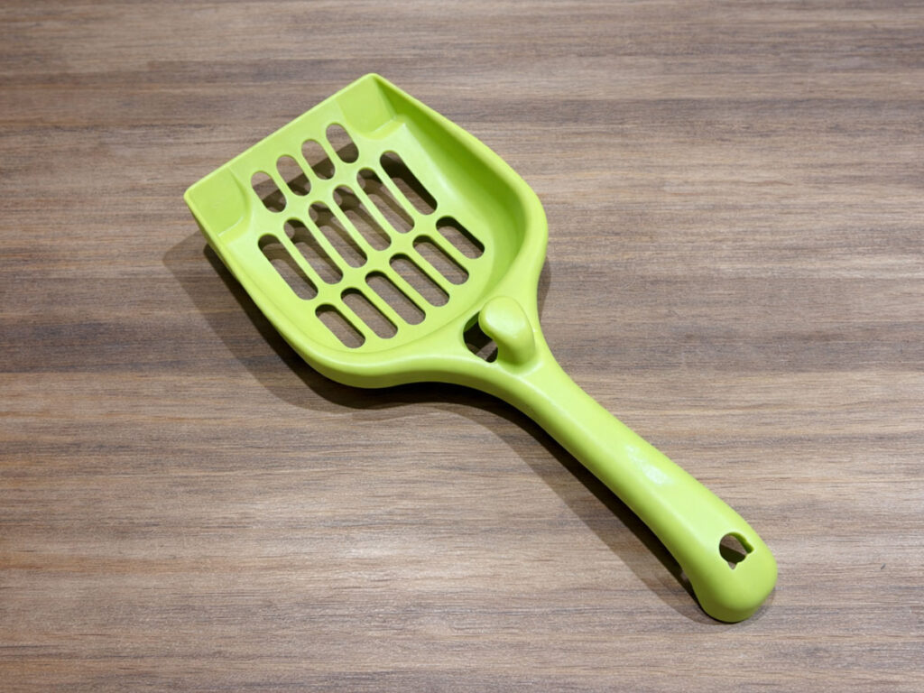 フッ素革命11の使い方:スコップをきれいに洗浄する